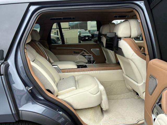 2023 Land Rover RANGE ROVER 4.4 SV P530 4 Seater - 4