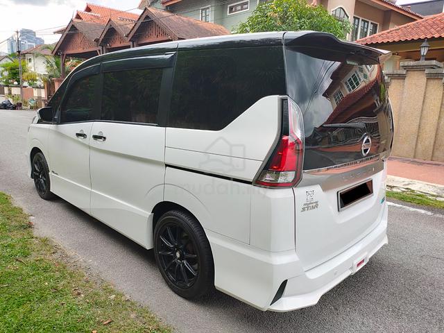 Nissan SERENA PREMIUM HWS 2.0L (A) - 4