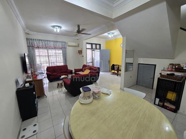 Desa Cemerlang Double Storey Terrace House 4bed Renovated Ulu Tiram 1