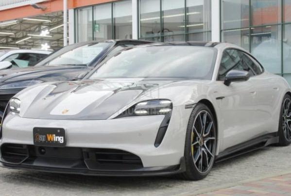 2024 BOOKNOW Porsche TAYCAN TURBO S - 1
