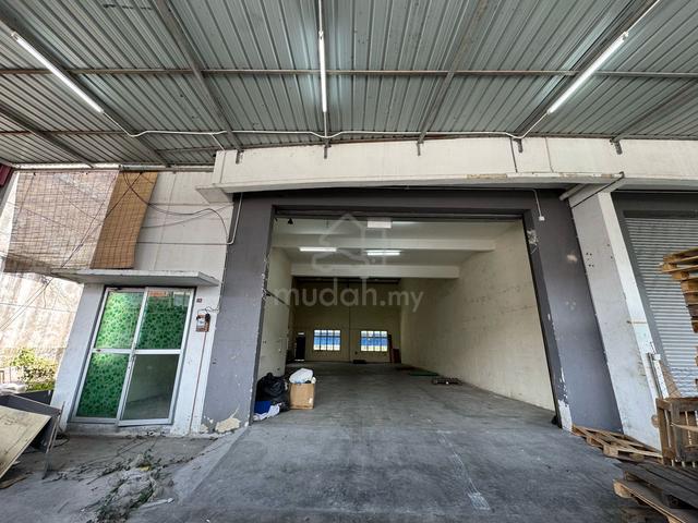 1.5 storey semi-d factory, Batu Berendam for rent 3