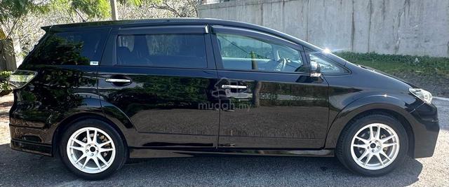 2013 Toyota WISH 2.0 Z FACELIFT (A) - 5