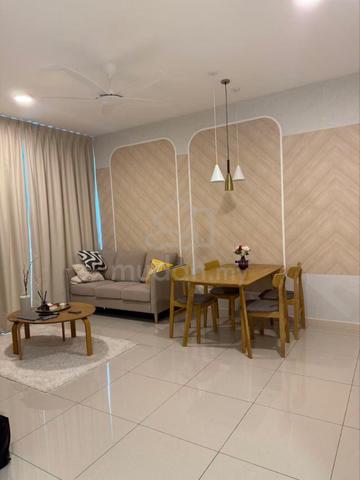The M @ Medini Macrolink 1