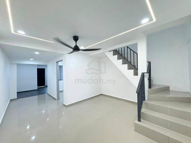 Full Loan Desa Jaya Double Storey Renovation Unit 1