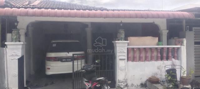 Rumah Terrace House 1