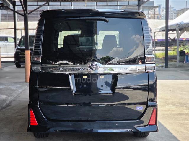 2021 Toyota VOXY 2.0 ZS KIRAMEKI III (A) - 4