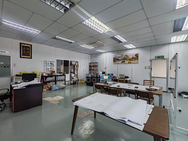 Warehouse/ Factory Batu Maung 5000sf Industrial Near Diamond Valley 1