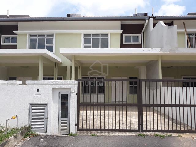 Room For Rent @ Taman Nusantara Prima, Gelang Patah 1