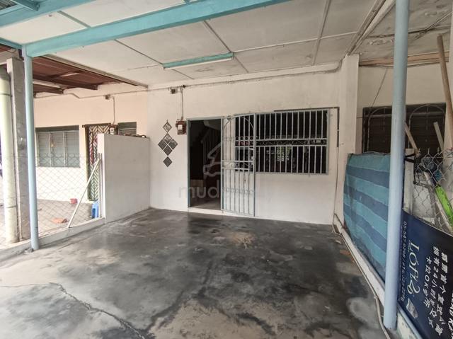 BMV,Low Cost,First House Buyer,Bercham,Double Storey House For Sale 1
