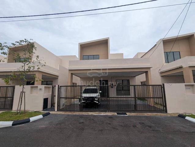 La Casa Lunas📍Zero Lot Bungalow🏡Gated Guarded✅Non Bumi Lot✅ 1