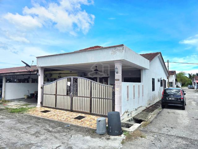 RENOVATED ENDLOT Single Storey Terrace Taman Seri Indah Sungai Besar 1