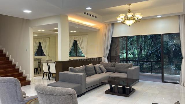 Luxury🏡 Bukit Gita Bayu Seri Kembangan 3 Storey Garden Villa Bungalow 1
