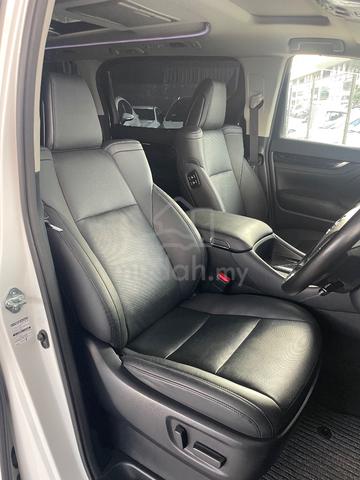 OTR 205K 2022 Toyota ALPHARD 2.5 SC (A) - 5