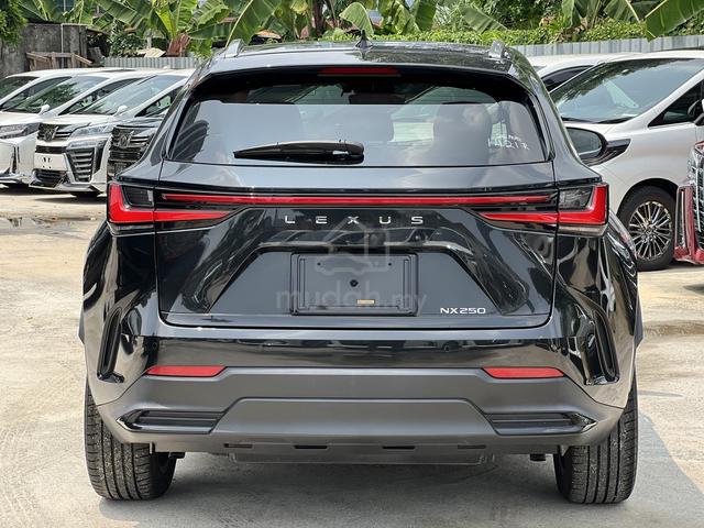 UNREG 2023 Lexus NX250 2.5 Version L Mark Levinson - 3
