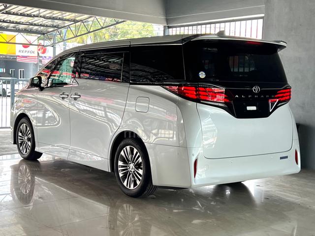 GRADE 5A 2025 Toyota ALPHARD 2.5 Z Moonroof - 3