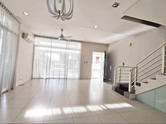 2.5 storey Link House Laman Klebang Gated Guarded 1