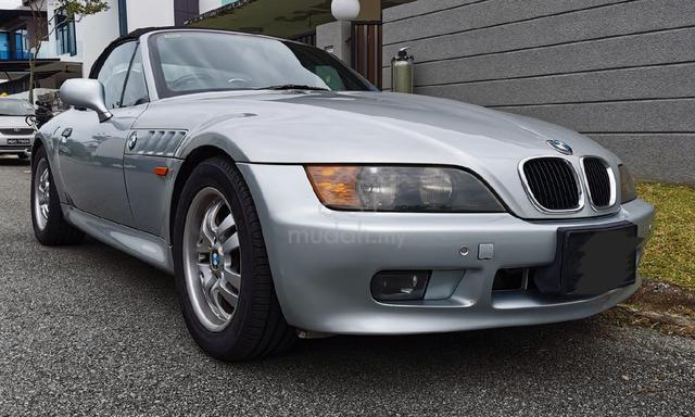 BMW Z3 Silver Convertible Roadster (Direct Owner) - 1