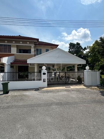 Double Storey Corner Terrace House at Moyan, next to Emart Moyan. 1