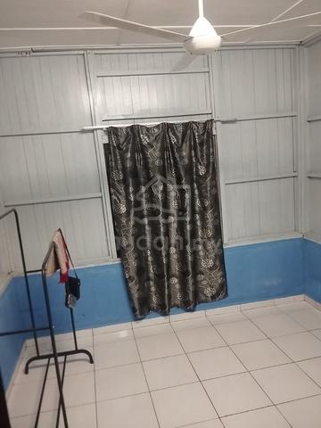 bilik sewa lelaki 1