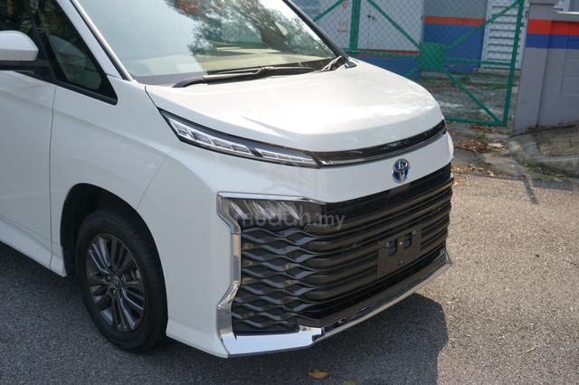 2025 Toyota VOXY 2.0 S-G Hybrid (A) - 4