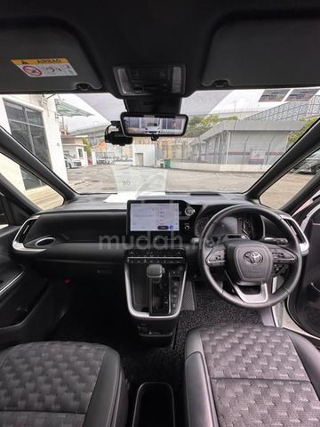 2022 Toyota VOXY 2.0 S-Z (A) - 3