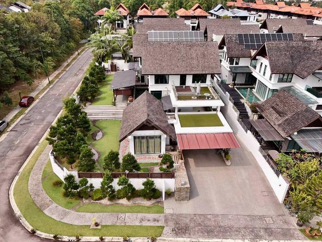 EXCLUSIVE | LUXURY Corner Lot Bungalow Primo 1 Enclave Bukit Jelutong 1
