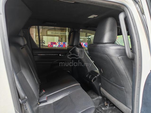 2020 Toyota HILUX 2.8 BLACK EDITION MY17 AN120 - 4