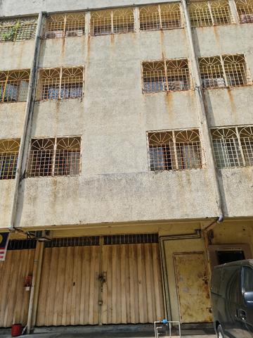 2unit adjoining Shop lot (4 story) at cheras taman suria jaya for sell 1