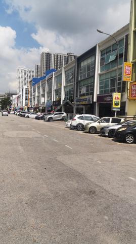 Taman Equine Boulevard 1