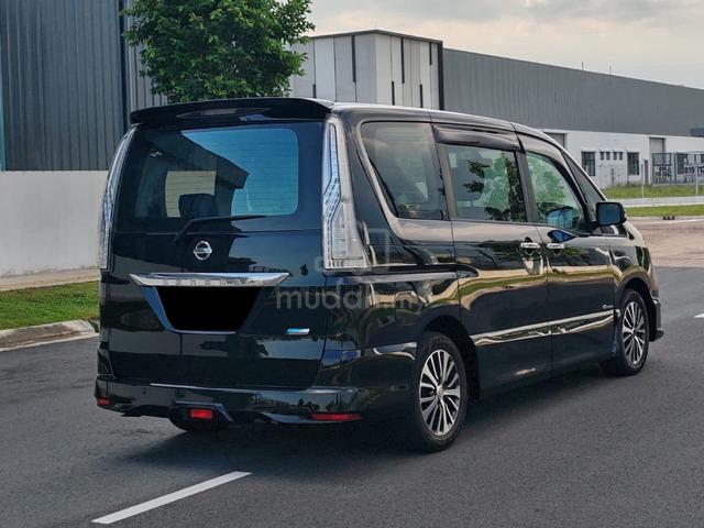 2017 🚗Nissan SERENA 2.0 S-HYBRID HIGHWAY STAR - 2