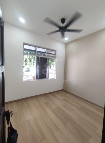 Non Bumi Freehold Pt Jawa Muar Taman Kangkung Permai Below MV 4