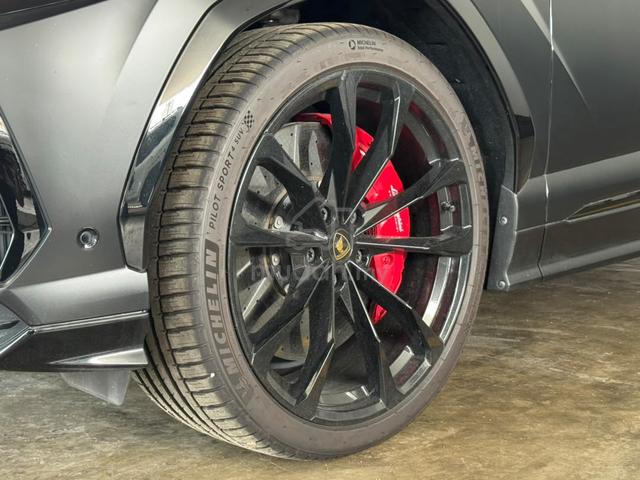 2022 Lamborghini URUS 4.0 (A) - 4