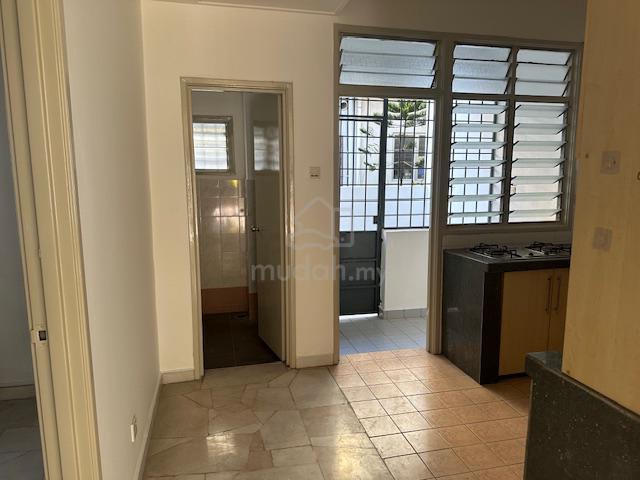 USJ 3D, USJ 2storey terrace house Near amenities Gated and guarded 5