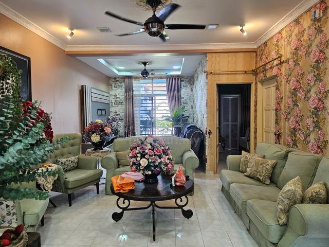 Alpine Village Apartment 1
