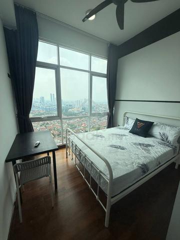 Paragon Suites Room For Rent near to CIQ JB 1