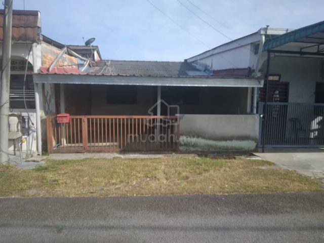 Rumah Rakyat Linggi ( Facing Open ) Untuk Dijual 1