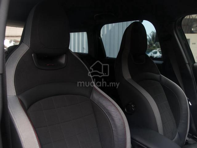 2022 Mini CROSSOVER JCW With HUD Price Negotiable - 5