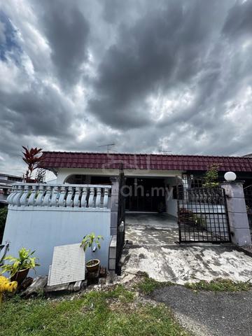 Tampoi Taman Johor Single Storey Endlot House 3 Bedroom For Sale 1