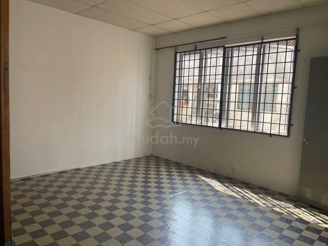 Master/Studio Room for Rent 1