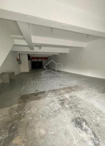 Ground Floor ShopLot Bandar Seri Putra Kajang for Rent, Face Main Road 1