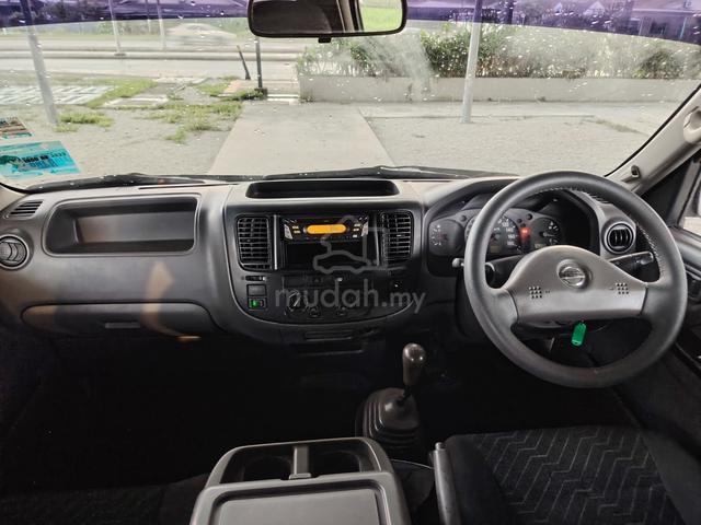 2013 Nissan urvan (3.0) window van 14 seat - 4