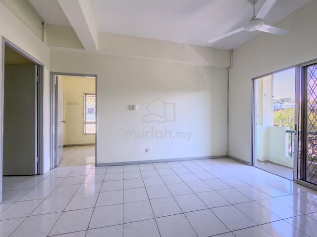 Api-Api Apartment 1