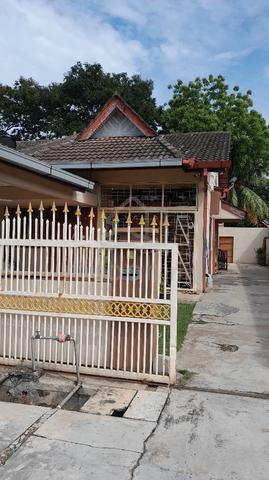 Single storey Semi D 1