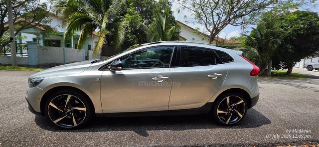 2015 Volvo V40 2.0 CROSS COUNTRY T5 (A) - 5