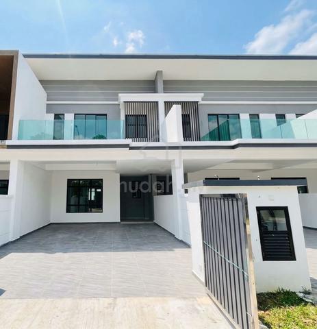 Ulu Tiram @Taman Bestari Indah Double Storey Terrace For Sales 1