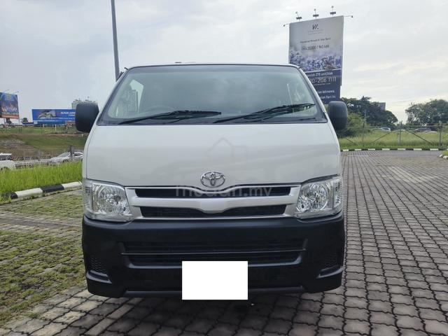2013 Toyota Hiace 2.5 (M) Panel Van Tip Top - 2