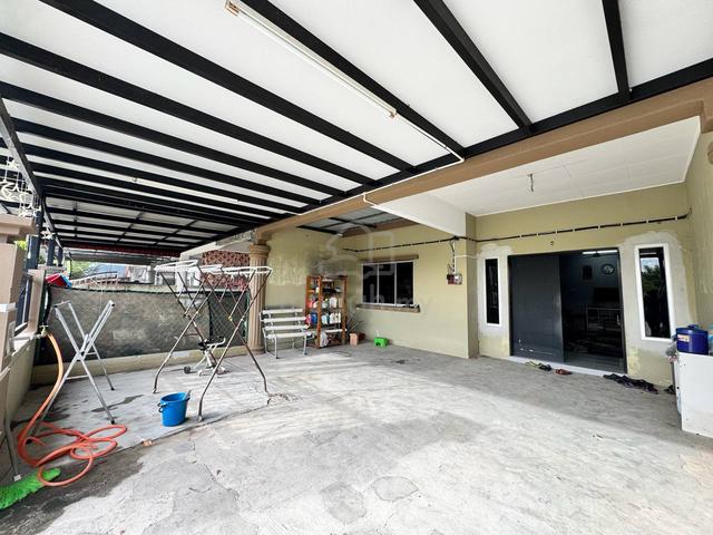 House For Sale @ Taman Universiti, Parit Raja 1