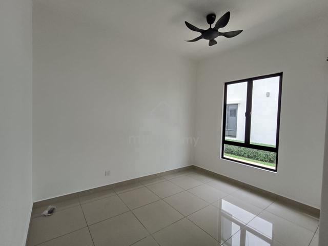 Ecoworld Cohome Camdon GROUND Floor Batu Kawan For Rent NEW 3