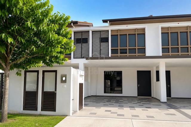 Double Storey Terrace Setia Warisan Tropikal, Kota Warisan Sepang 1