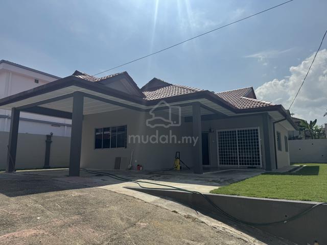 Bungalow house for rent 1